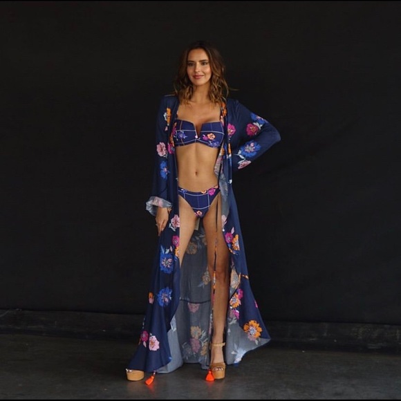 MAAJI Floral Kimono • Wrap Dress - Picture 3 of 10